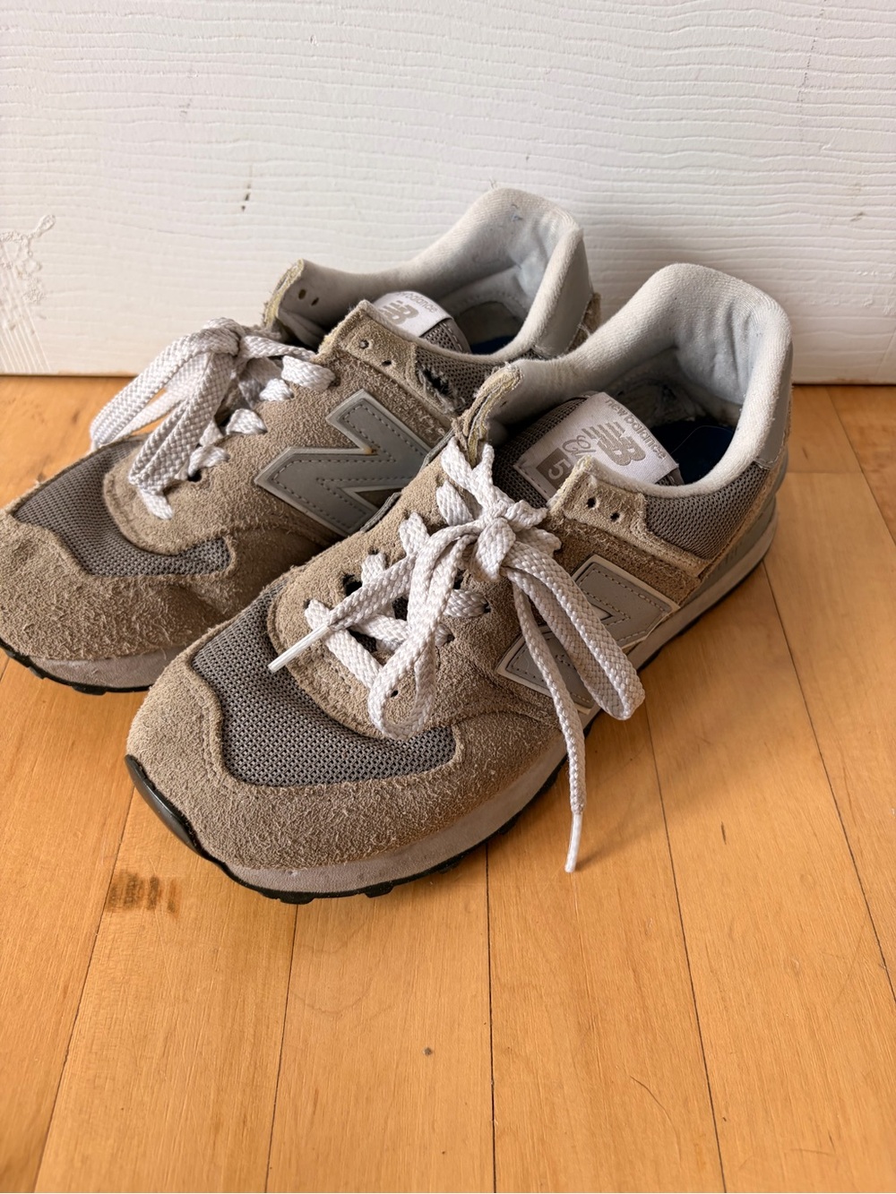New Balance 574 women’s Size 8